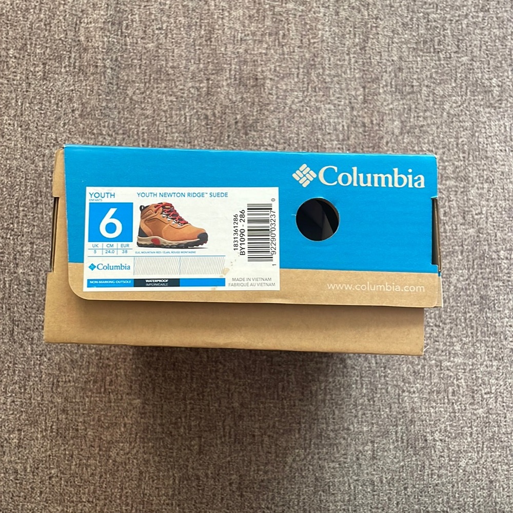 Columbia Newton Ridge Hiking Boots